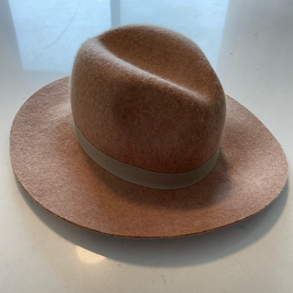 Banana Republic Fall Hat